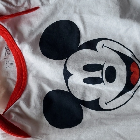 Gap Disney baby white & red onsie with Mickey Mouse size 12 -18 month - Picture 7 of 7